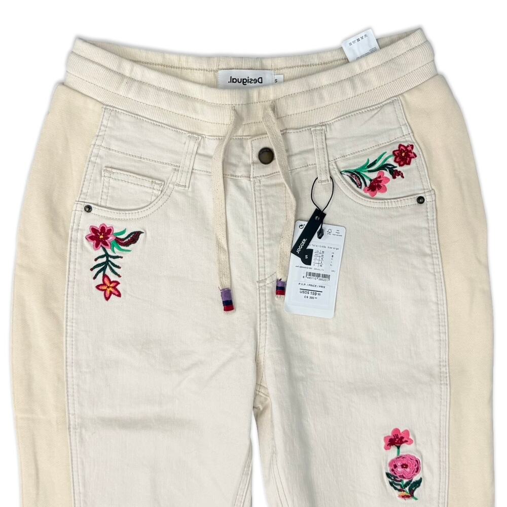 Desigual Cream Ecru Floral Embroidered Jogger Lita Raw Hem Jeans size S NEW Tags - Picture 12 of 12